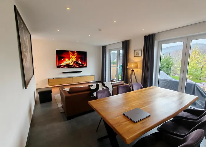 Sauerland Hideaway With Loft Feeling & Nature View Lejlighed